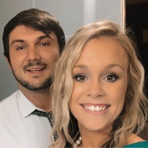 Meet your Posher, Raegan